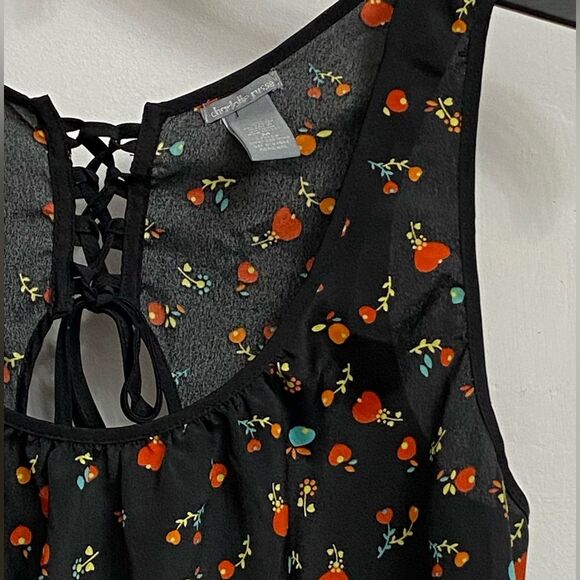 Charlotte Russe Women's Cherries Flowers Beachy Tank Top Size M Cute Coquette - Picture 5 of 12